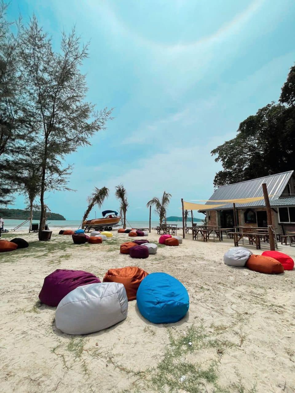 Langkawi Pantai Cenang - Private Beach Glamping Experience Luaran gambar